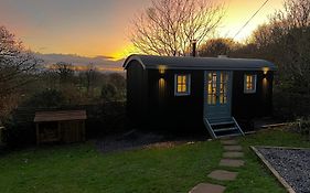 Mountain View Shepherd'S Hut For 2 Adults, 1 Dog